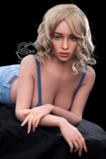 161cm / 5ft3" G-cup Julia.A - Image 3