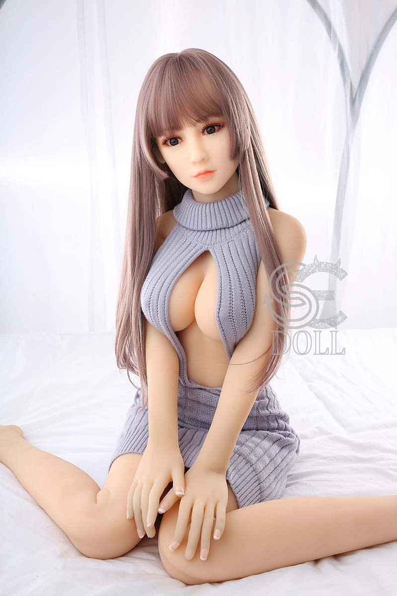 151cm / 4ft11" E-cup Randi - Image 1