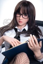 163cm / 5ft4" E-cup Yuuka.A (Teacher)