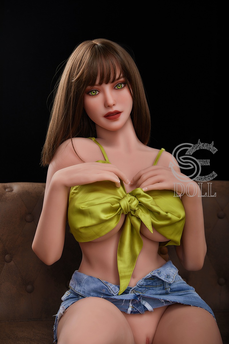 157cm / 5ft2" H-cup Vicky.E (Grace)