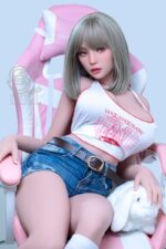157cm / 5ft2" H-cup Jenny.D (Akina)
