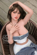161cm / 5ft3" F-cup Luna.B - Image 5