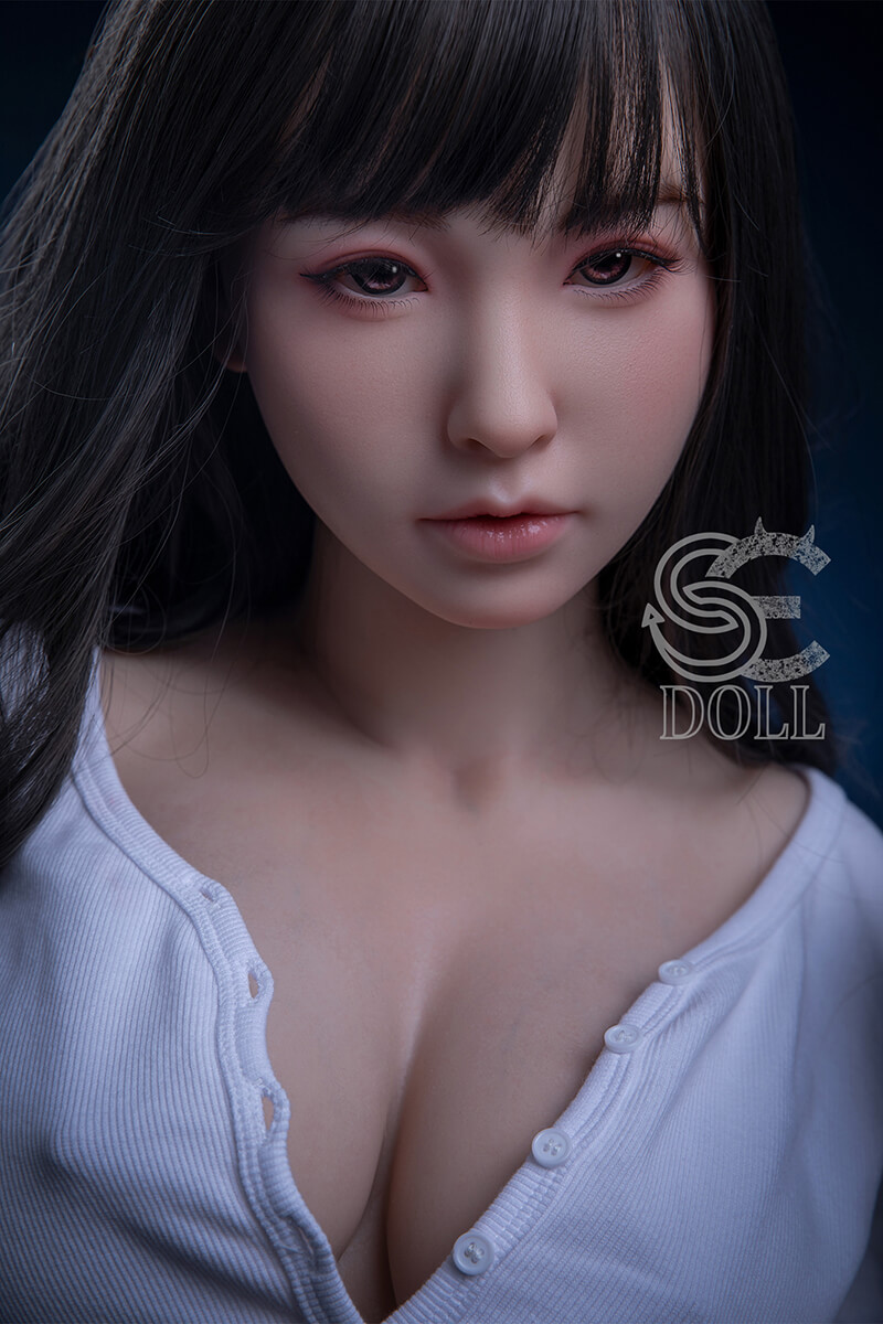 161cm / 5ft3" E-cup Nana.C(Full silicone)