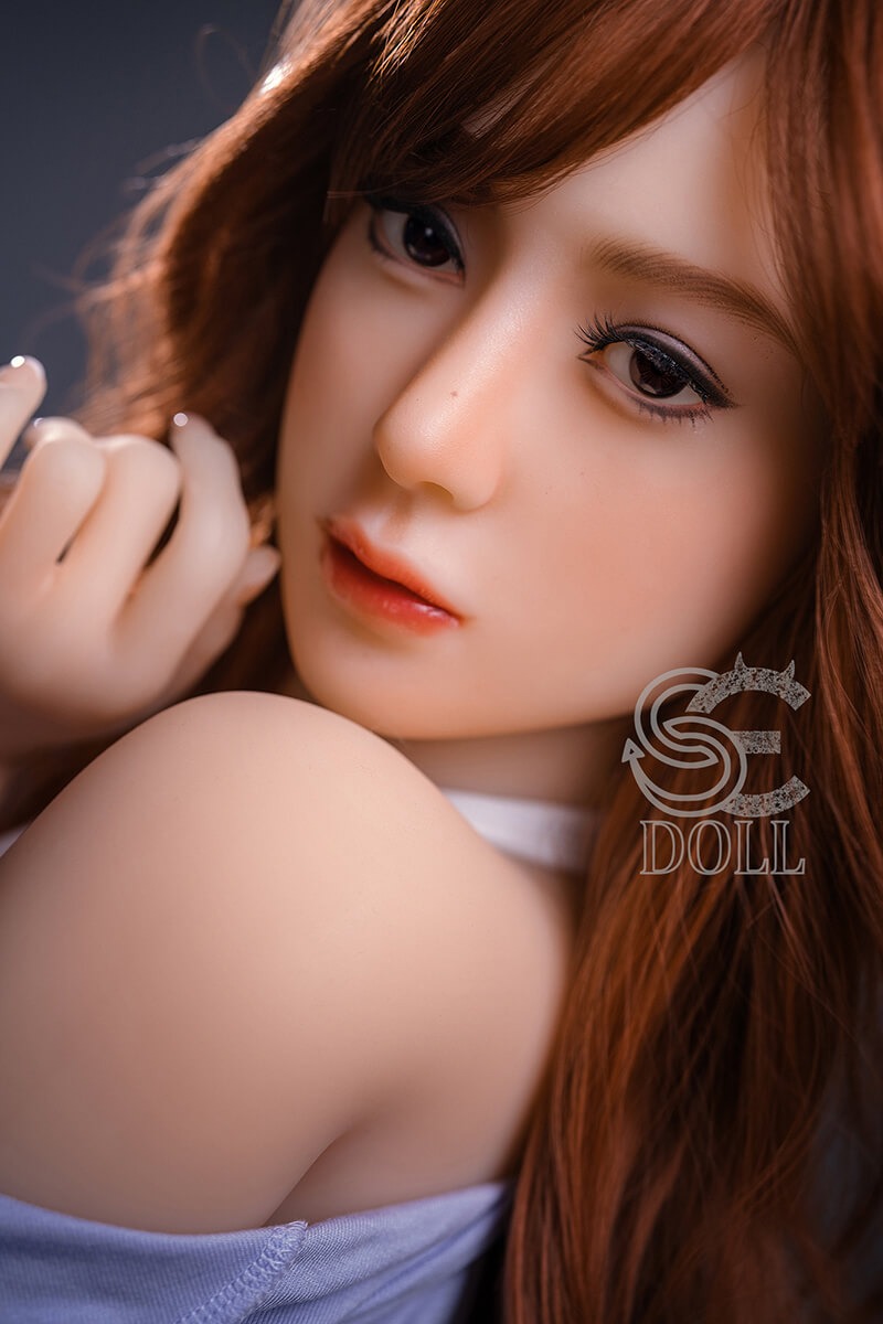 161cm / 5ft3" F-cup Skyler.B - Image 1