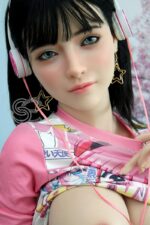 161cm / 5ft3" E-cup Annika.G(Full silicone)