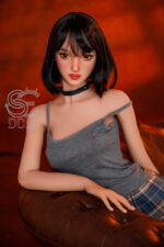 166cm / 5ft5" C-cup Avery.A