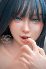 T160cm / 5ft3" C-cup Maya.A (Full silicone body with realistic skin texture)