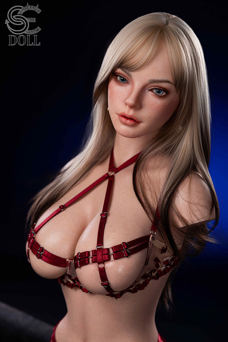 T107cm/3ft6" H-cup Natural Scarlett Reed.A Silicone Torso - Image 1